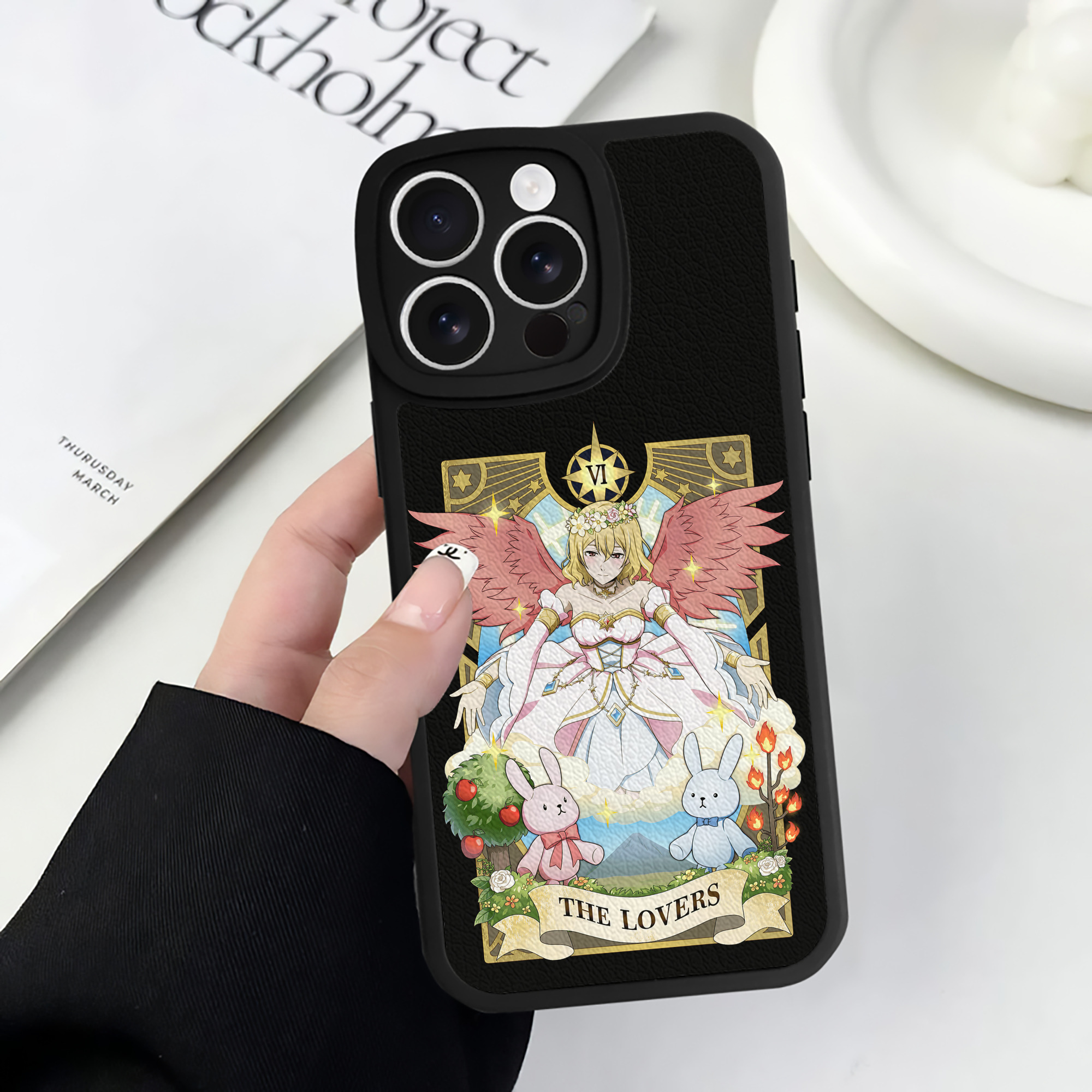 （画像用） 文豪ストレイドッグス Bungo Stray Dogs 【iPhone 16シリーズ対応】シリコンスマホケース（レザー調） 材質：シリコン